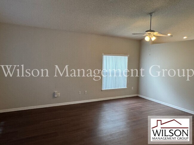 Foto del edificio - 4944 Waterside Pointe Cir