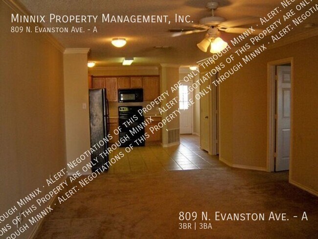 Building Photo - 809 N. Evanston Ave.