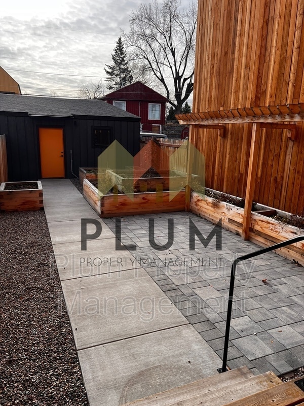 Building Photo - 1855 S 3rd St W