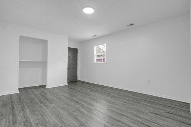 Building Photo - 103 Wylie Ct