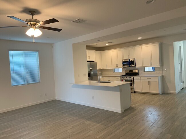 Foto del edificio - 9550 E Tripoli Ave