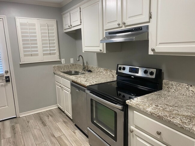 Foto del edificio - 2/1.5 Townhome For Rent in Ridgeland