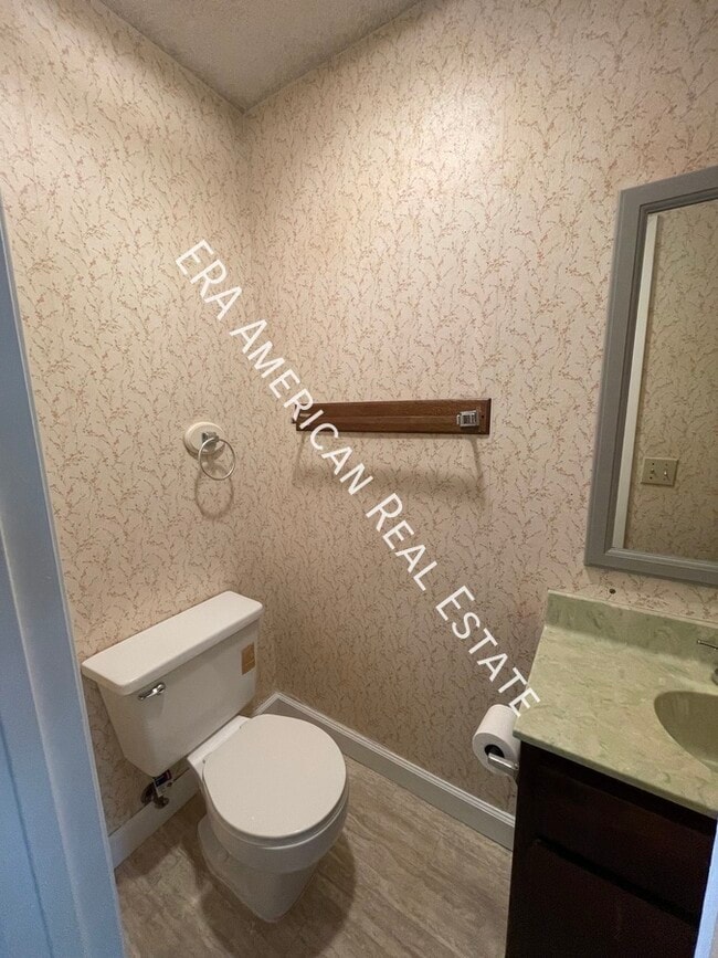 Building Photo - 419 Hollywood Blvd NW