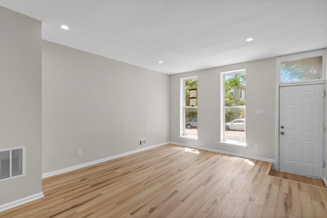 Foto del edificio - 2532 E Fayette St