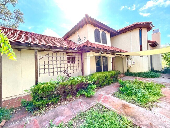 Foto del edificio - 7326 Putter Ln