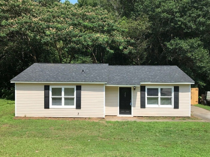 Primary Photo - Cute Home in Spartanburg