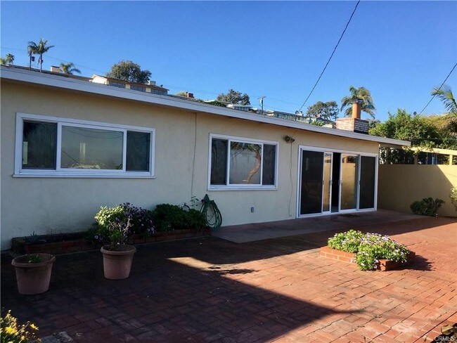Building Photo - 329 Avenida Atezada Redondo Beach CA 90277