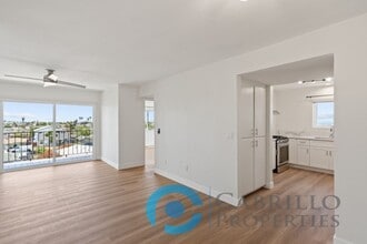 Building Photo - 526 11th St