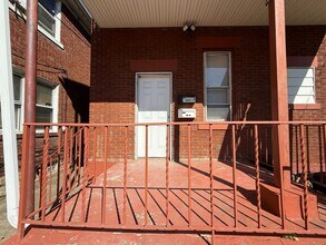 Building Photo - 1807 4th Ave