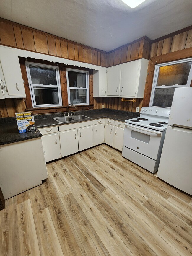 Foto del edificio - 717 Fourth St NE