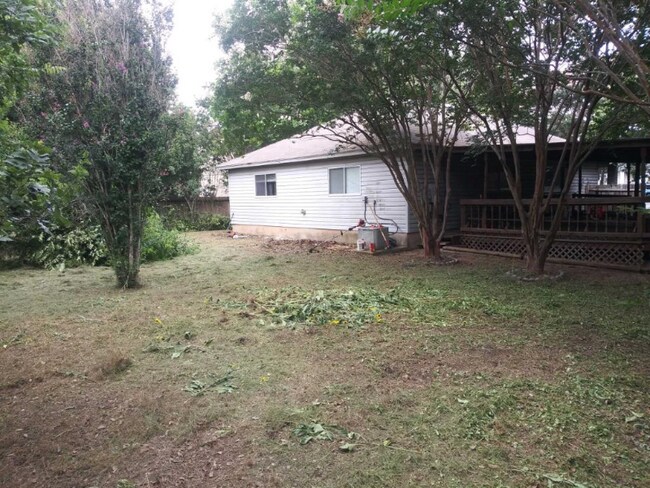 Foto del edificio - 6818 Barton Rock Ln