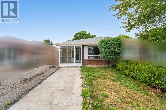 Building Photo - 7386 Netherwood Rd