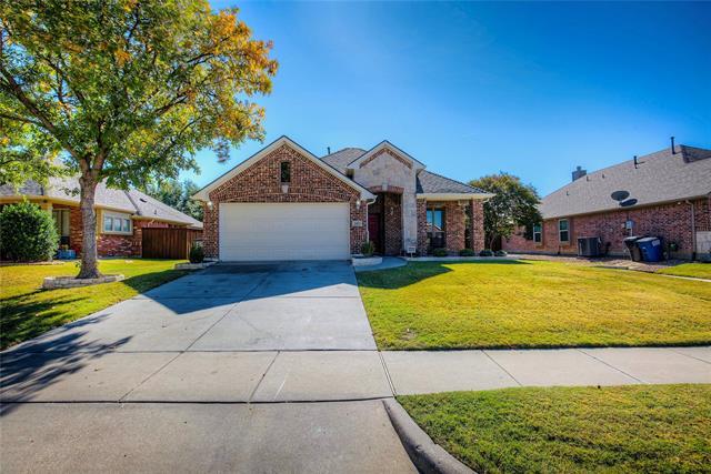 Foto del edificio - 2472 Deerwood Dr