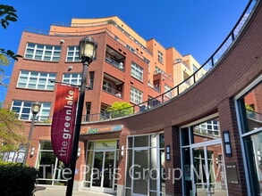 Building Photo - 401 NE 71st St