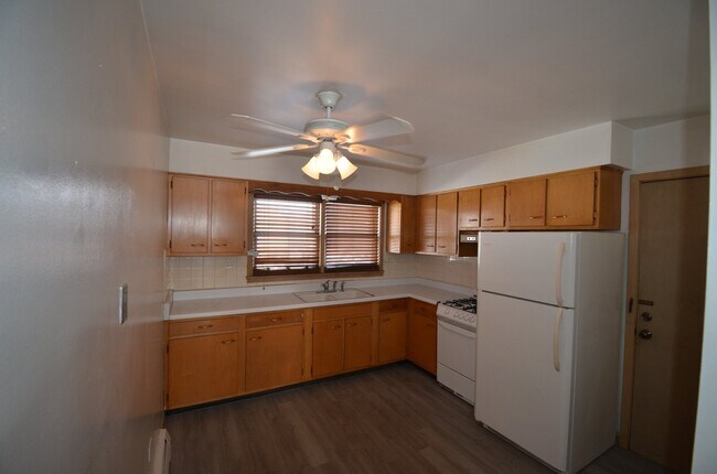 Foto del edificio - 1609-1609 Waukegan Rd