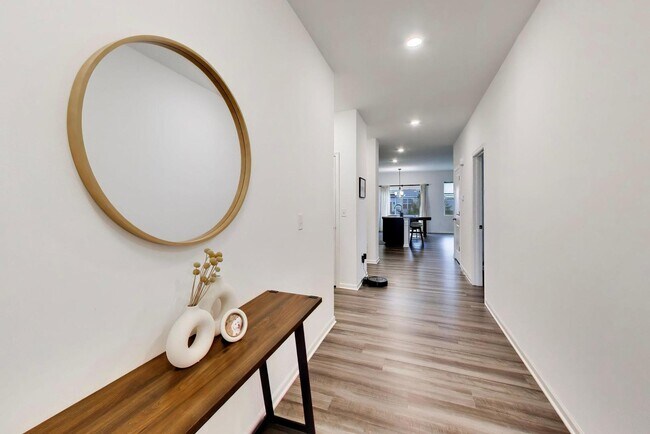 Foto del edificio - 420 Radcliff Ln