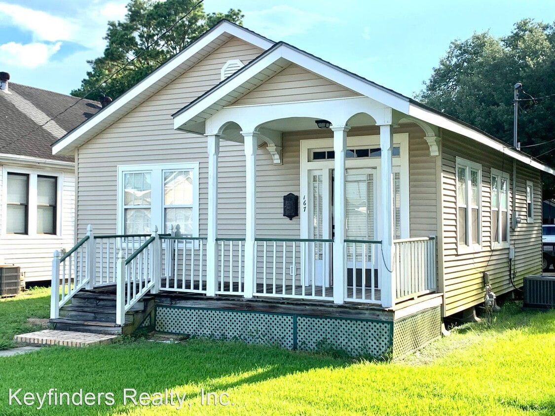 Primary Photo - 2 br, 1 bath House - 167 6th St.