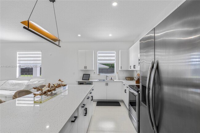 Foto del edificio - 19101 SW 133rd Ave
