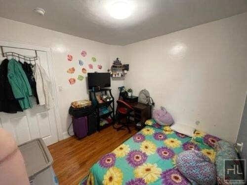 Foto del edificio - 3 Bedroom 2 Bath in Jamaica