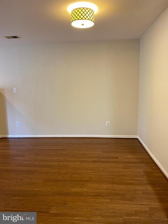 Building Photo - 4305 Chariot Ct