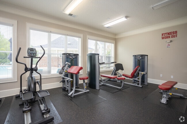 Gimnasio - Seasons at Poplar Tent