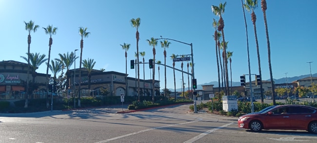 Photo - 1184 Garland Way House