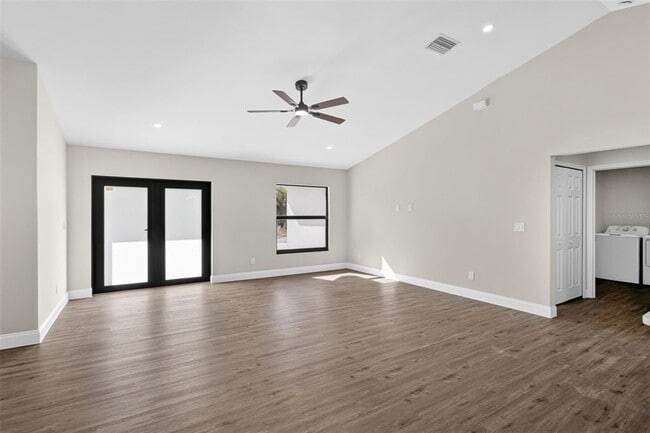 Building Photo - 20412 Elrose Ave