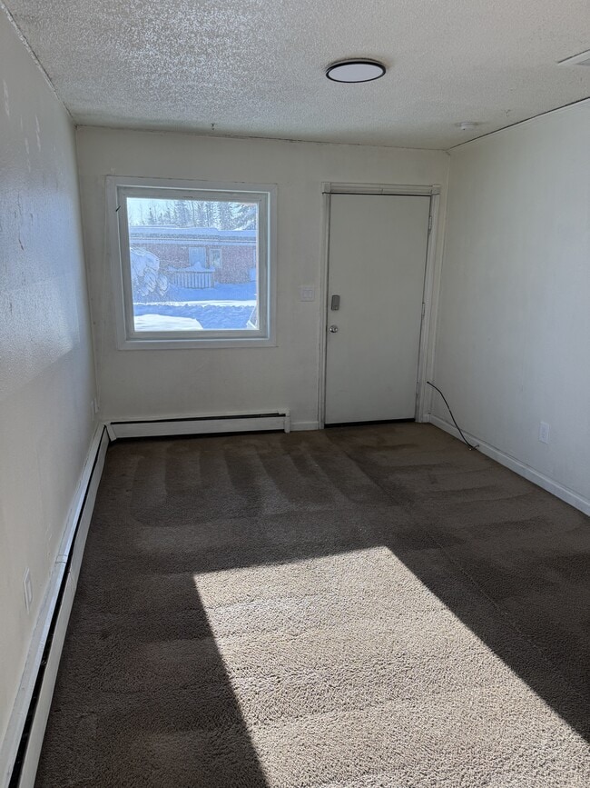 Building Photo - 720 18th Ave