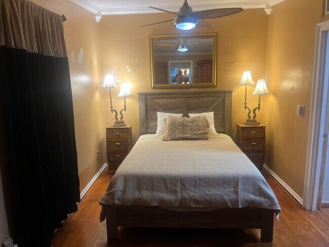 Foto del edificio - 1016 N E St