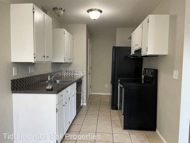 Building Photo - 1 br, 1 bath House - 10 S Cove, Unit 31