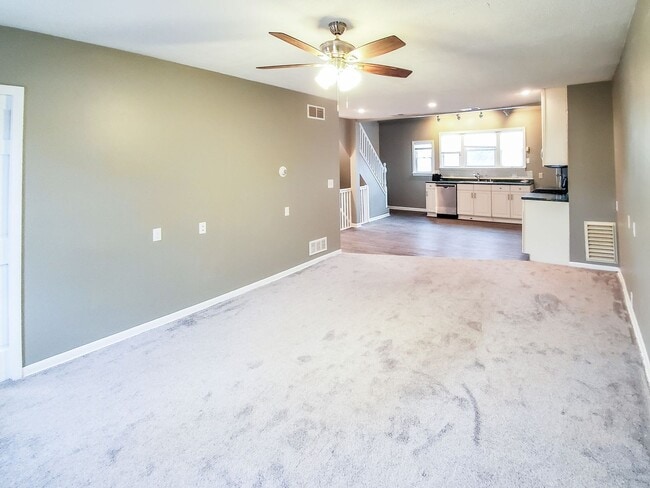 Foto del edificio - 708 E Warrington Ave