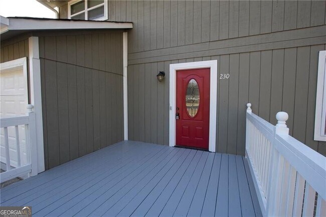 Building Photo - 230 Chaffin Ridge Trce