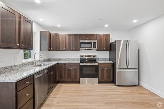 2BR, 1.5BA - 1,974SF - Kitchen - Gilcreast Commons