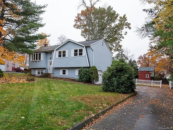 Building Photo - 7 Black Birch Rd