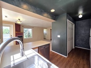 Building Photo - 2940 W Villard St