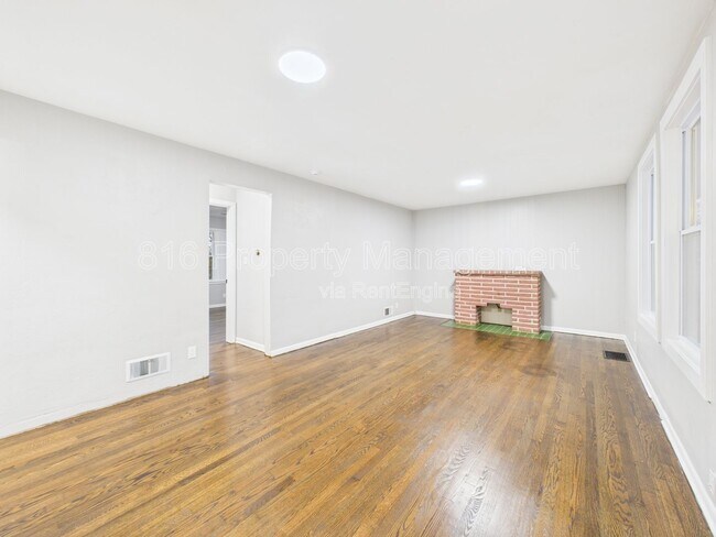 Foto del edificio - 7560 Prospect Ave