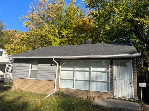 Foto principal - Oak Park Single Family Stunner