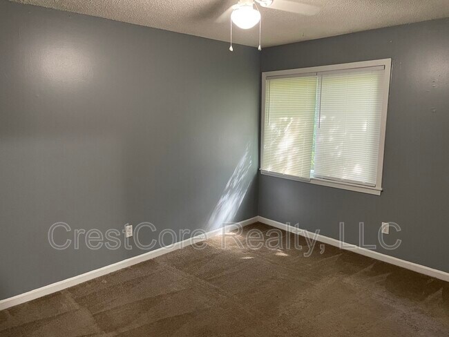 Foto del edificio - 643 Spottswood Manor Dr