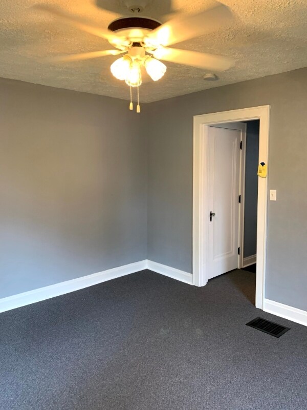 Building Photo - 843 Dequincy St