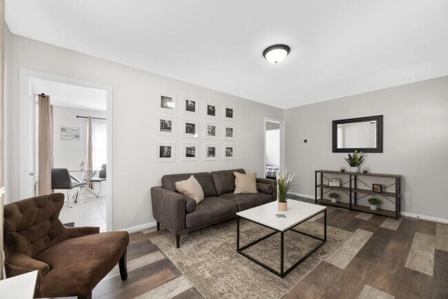 Foto del edificio - 2235 Barrymore Ave
