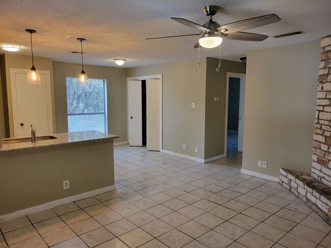 Building Photo - 20700 Bonanza St