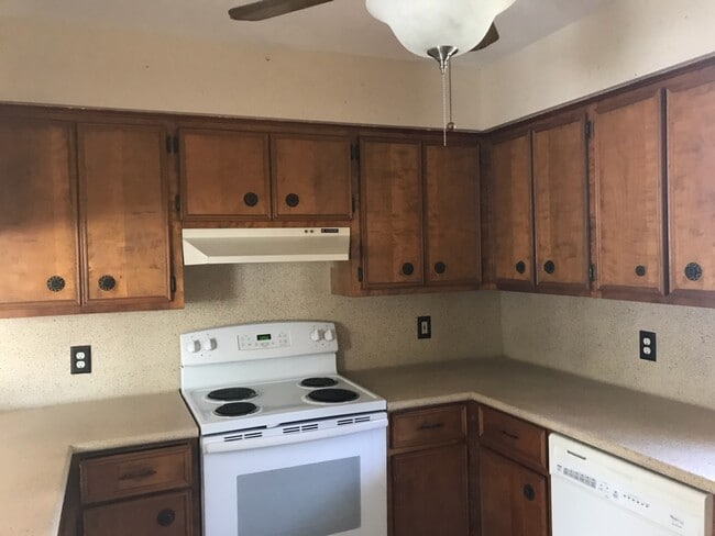 Foto del edificio - 9326 Evening Star Ln