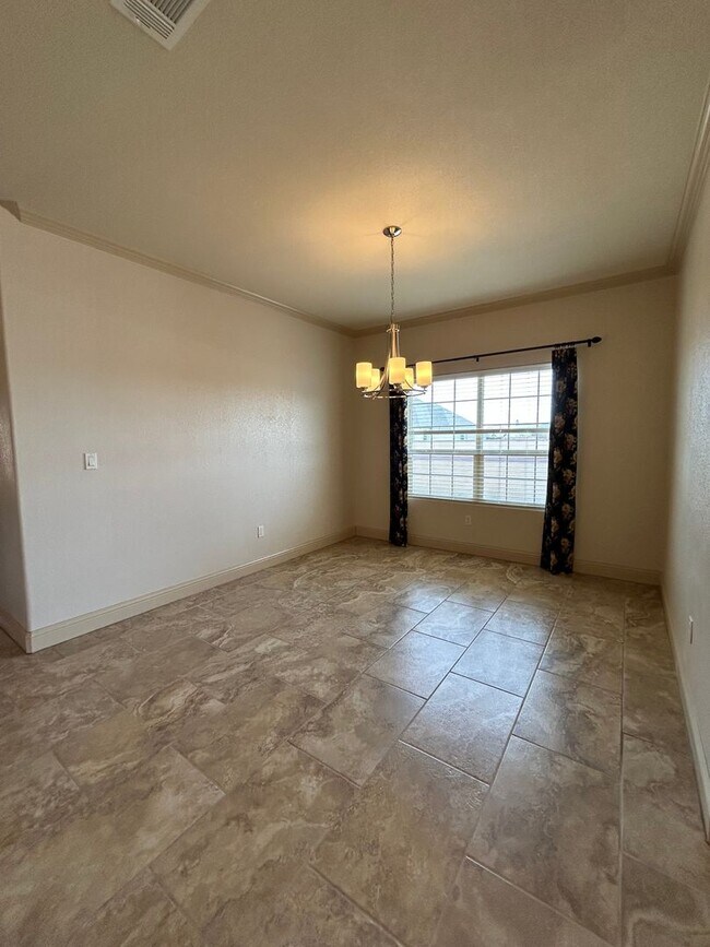 Foto del edificio - LOCATION, LOCATION, LOCATION-4 bedroom in Legado Estates