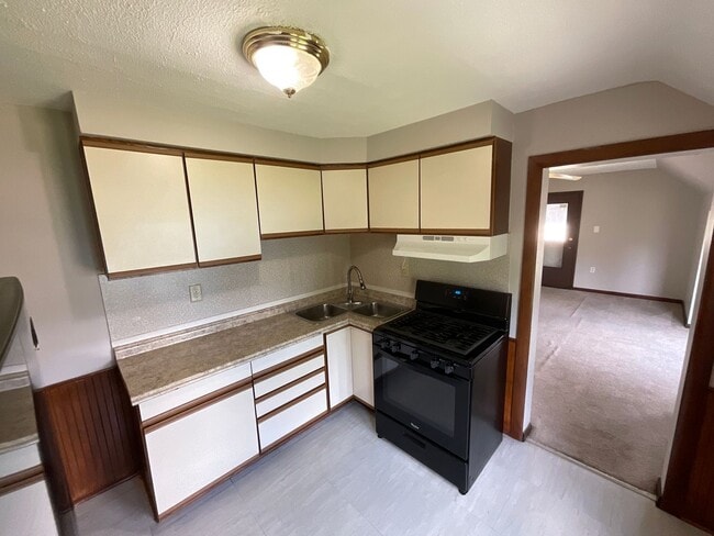 Building Photo - 2905 Delmar Ave