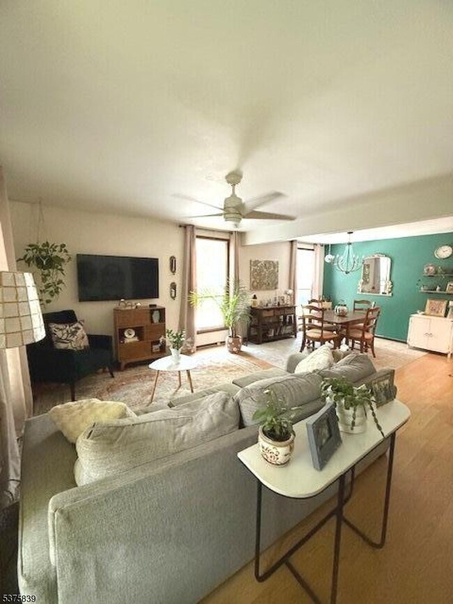 Foto del edificio - 295 Claremont Ave