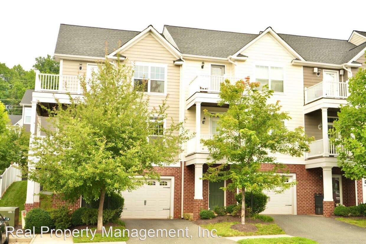 Primary Photo - 3 br, 2.5 bath House - 2285 Whittington Dr.