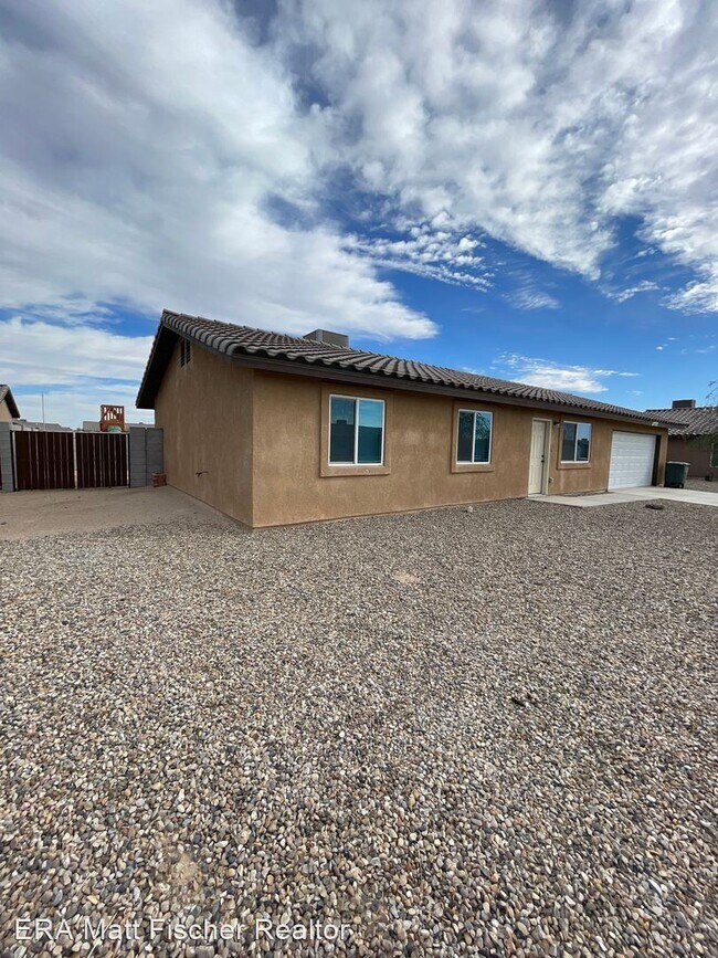 Building Photo - 3 br, 2 bath House - 3615 S BENSON AVE