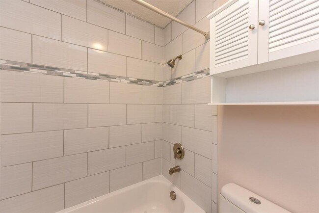 Foto del edificio - 3919 Fairmont Pkwy