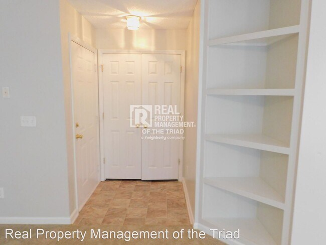 Building Photo - 2 br, 2 bath House - 3705-1B Morris Farm D...
