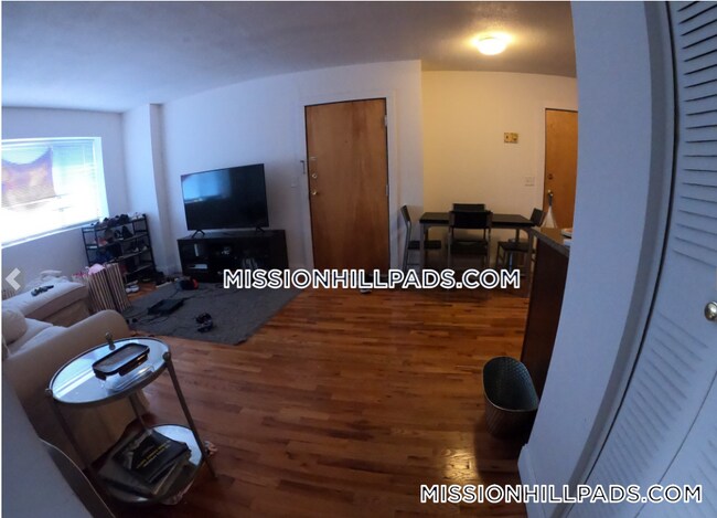 Foto del edificio - 226 Parker Hill Ave